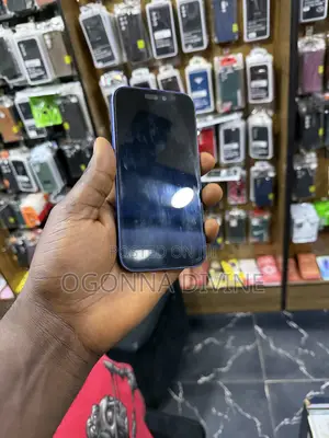 Apple iPhone 16 128 GB Blue