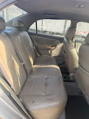 Toyota Corolla 2004 Gold