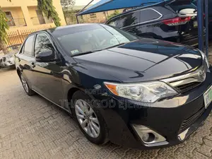 Toyota Camry LE 4dr Sedan (2.5L 4cyl 6A) 2013 Blue