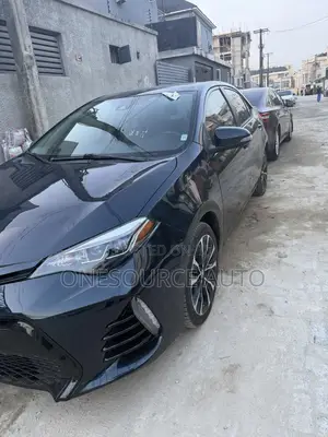 Toyota Corolla 2017 Blue