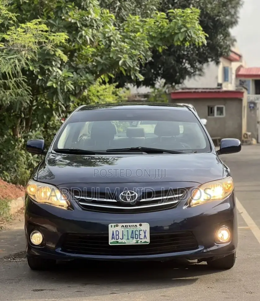 Toyota Corolla 2011 Blue