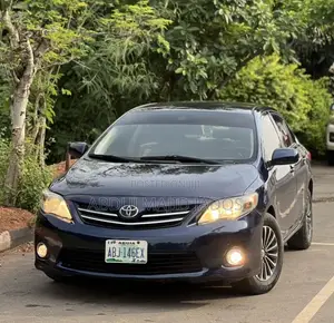 Toyota Corolla 2011 Blue