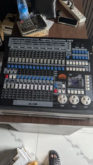 King Kong 1024 Lighting Controller