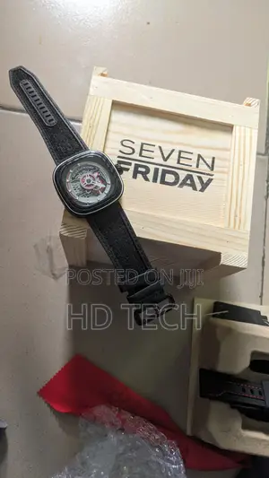 SevenFriday PS3/02 "Ruby Carbon"