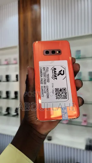 New Samsung Galaxy S10e 128 GB