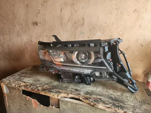 Headlamp Prado 2016-2019 Right Original Toyota