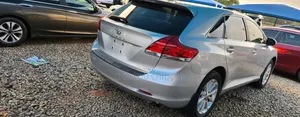 Toyota Venza 2010 Silver
