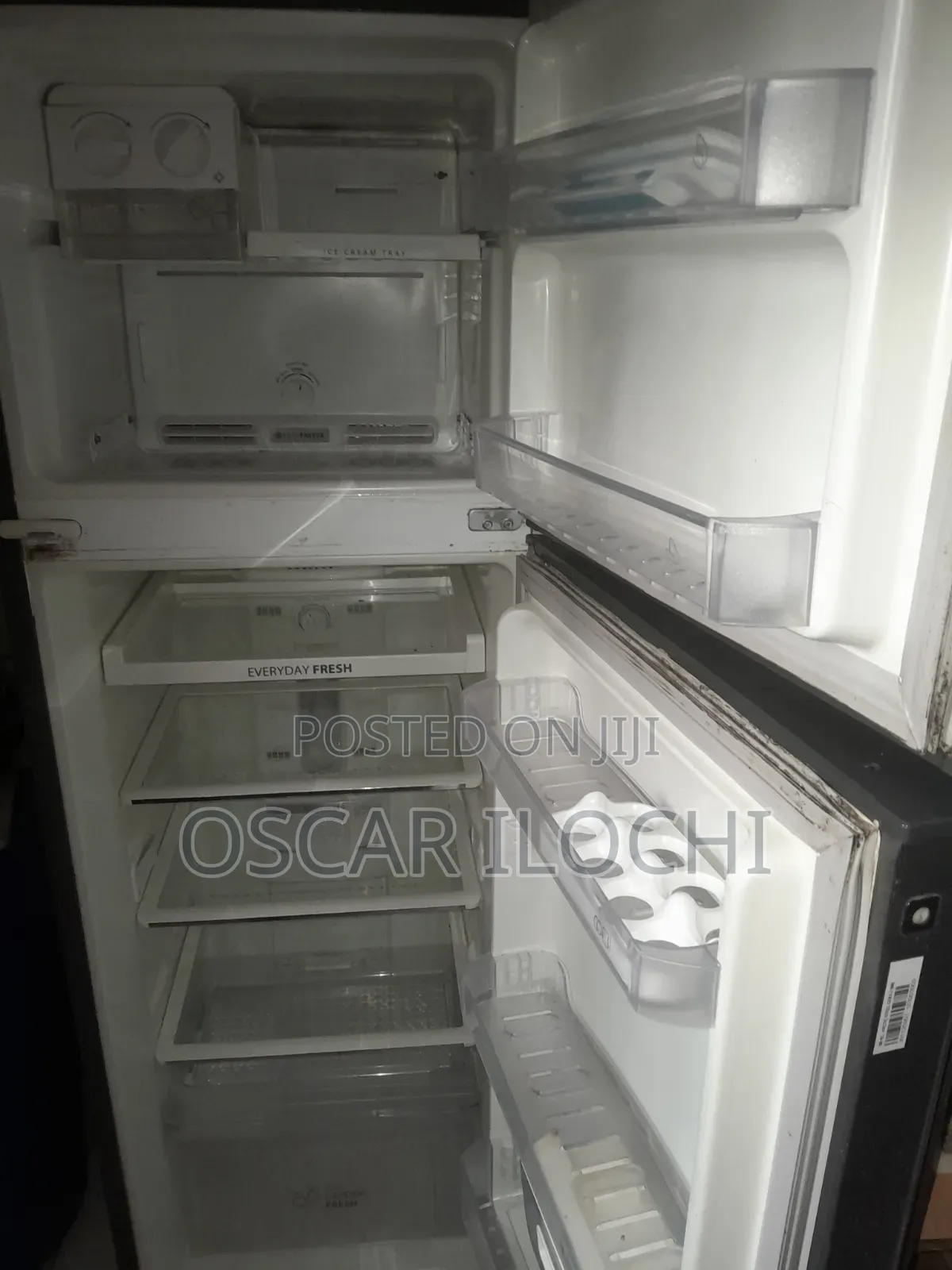 Refrigerator 258 Liter