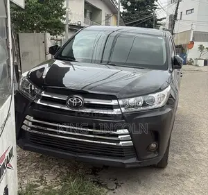 Toyota Highlander 2016 Black