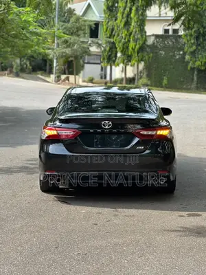 Toyota Camry XLE (2.5L 4cyl 8A) 2019 Black