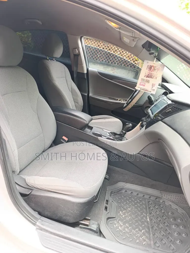 Hyundai Sonata 2012 Silver