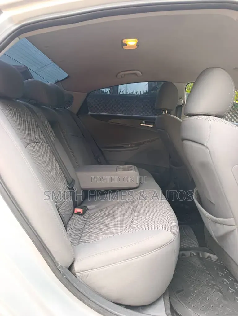 Hyundai Sonata 2012 Silver