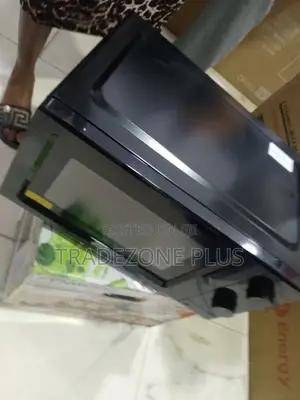 Maxi 20L Manual Microwave Oven MAXIMWO202LW
