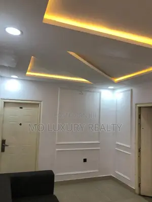 2bdrm Apartment in Lekki Phase 1 for rent
