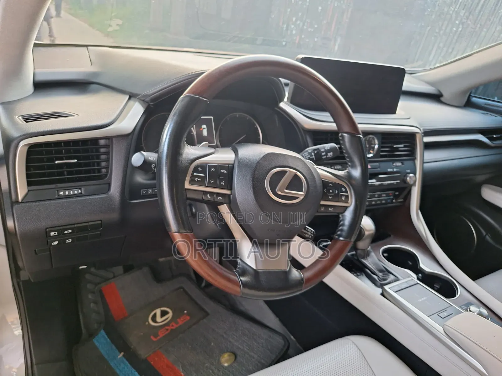 Lexus RX 2020 Gold