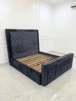 6by6 Solid Bedframe