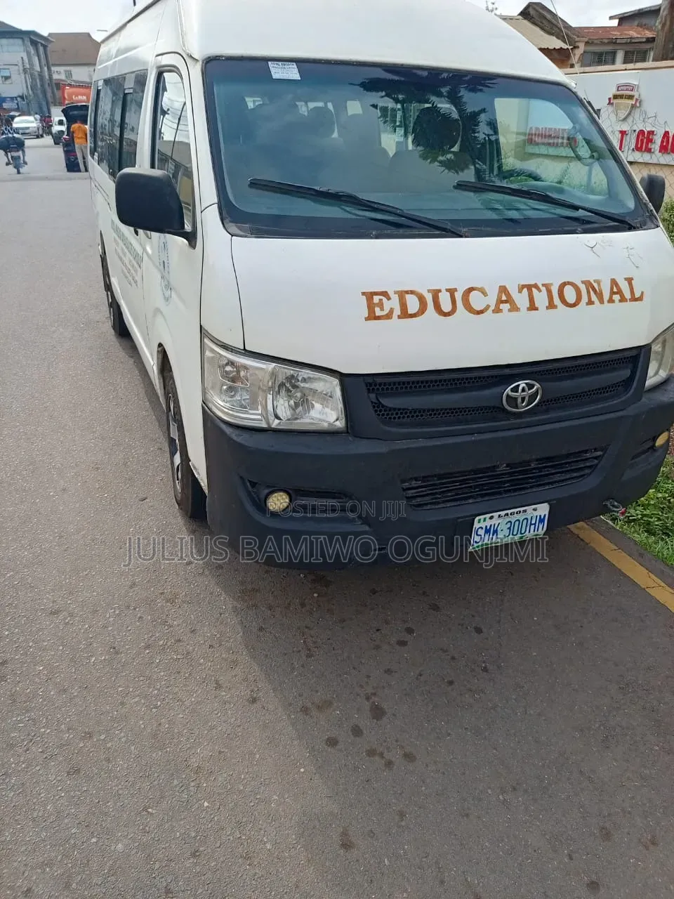 Toyota HiAce 2012 White