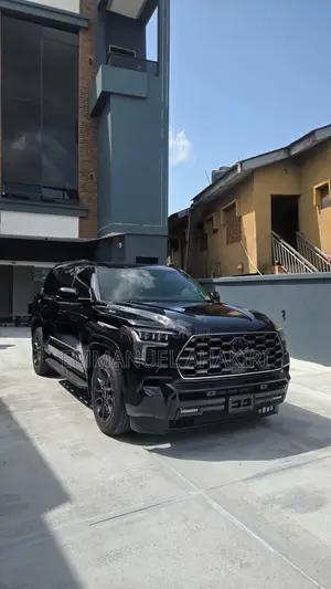 Toyota Sequoia Platinum 4WD 2025 Black