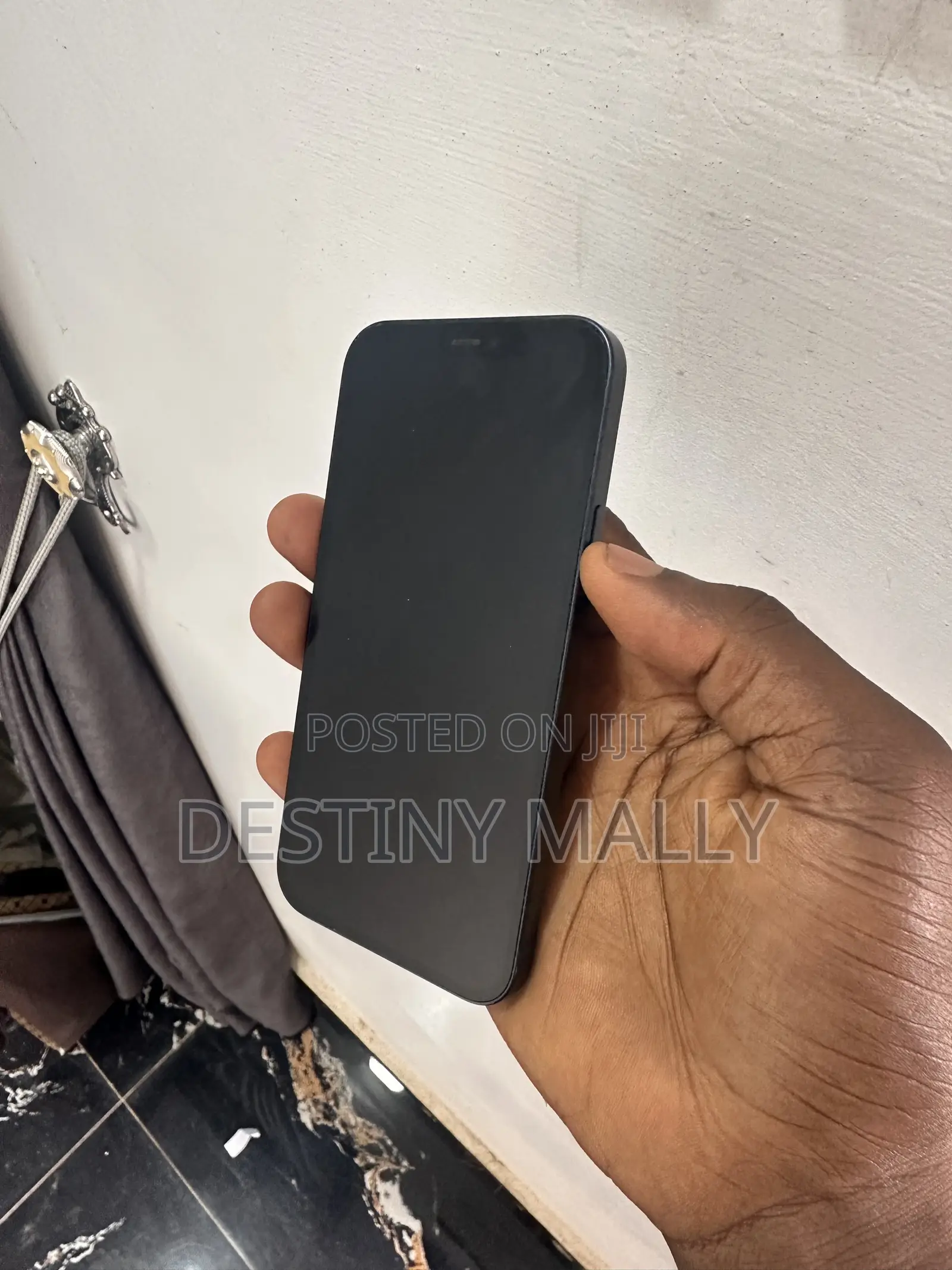 Apple iPhone 12 64 GB Black