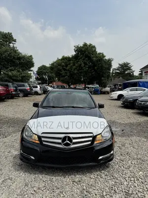 Mercedes-Benz C300 Luxury 4Matic Sedan AWD (3.5L 6cyl 7A) 2013 Black