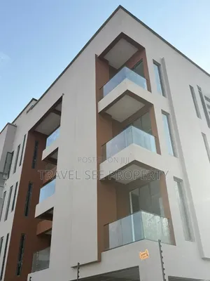 Furnished 3bdrm Block of Flats in Private Estate Lekki for sale