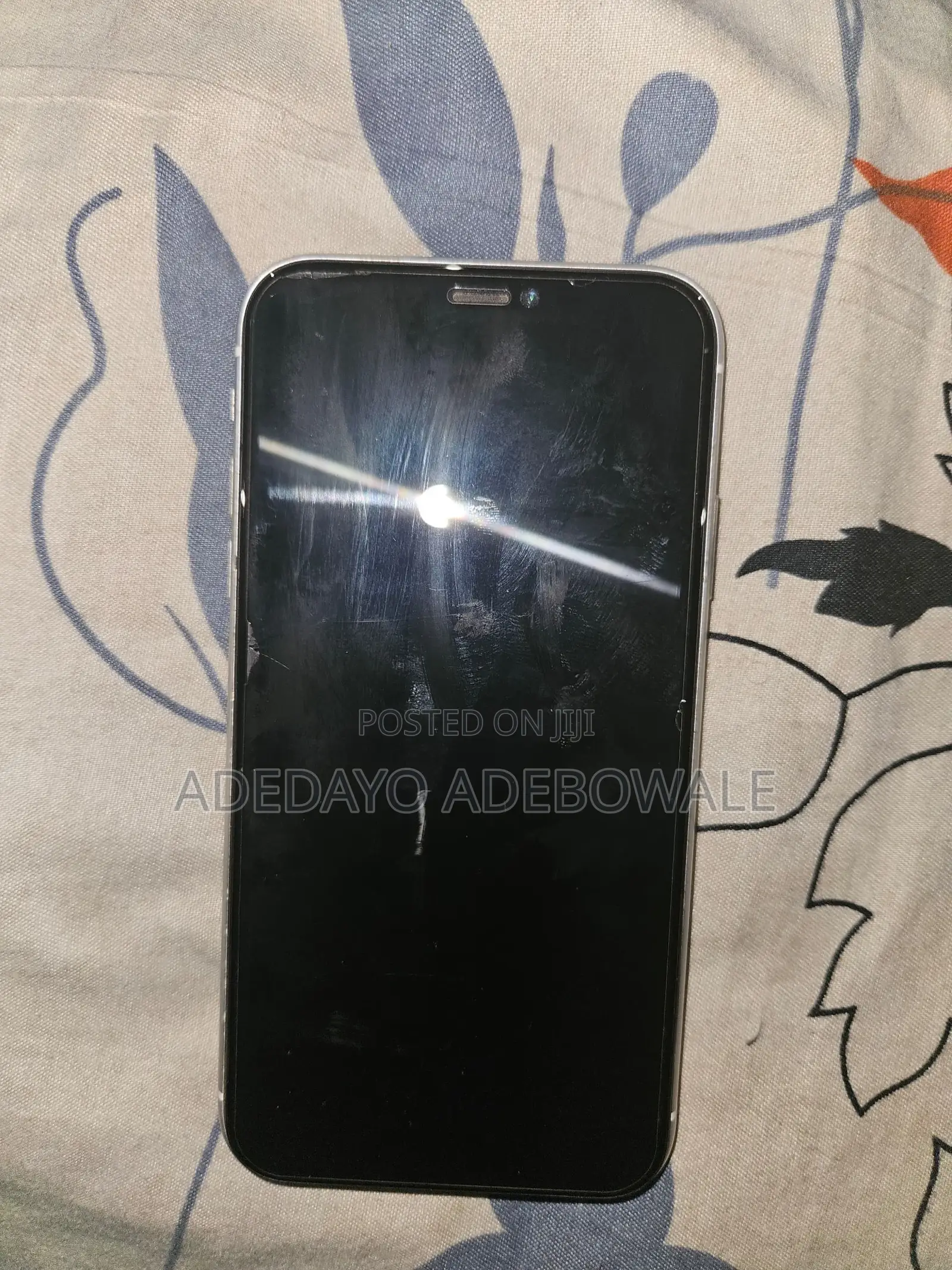Apple iPhone XR 64 GB White
