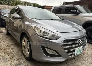 Hyundai Elantra Limited 4dr Sedan (1.8L 4cyl 6A) 2014 Gray
