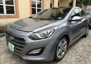 Hyundai Elantra Limited 4dr Sedan (1.8L 4cyl 6A) 2014 Gray