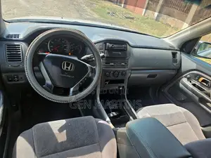 Honda Pilot 2004 Silver
