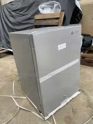 Glamstar 70L Small Space Refrigerator GFR-90S-E