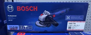 Heavy-Duty Corded Power Bosch GWS 700 Professional Angle Grinder