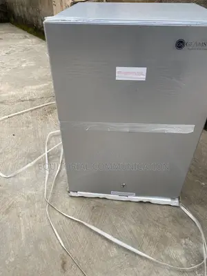 Glamstar GFR-90S-E Space-Saving Refrigerator 70L