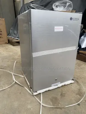 Glamstar GFR-90S-E Space-Saving Refrigerator 70L