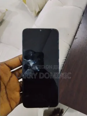 Infinix Hot 8 Lite 32 GB Blue