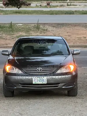 Toyota Camry LE 4dr Sedan (2.4L 4cyl 5M) 2003 Gray