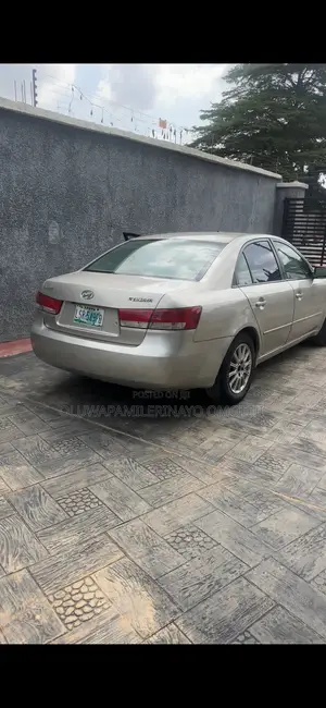 Hyundai Sonata 2008 Gold