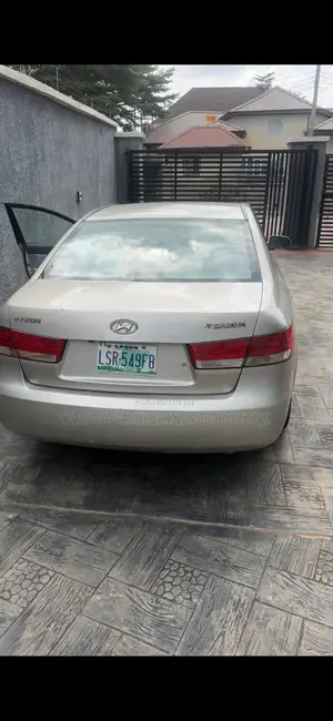 Hyundai Sonata 2008 Gold