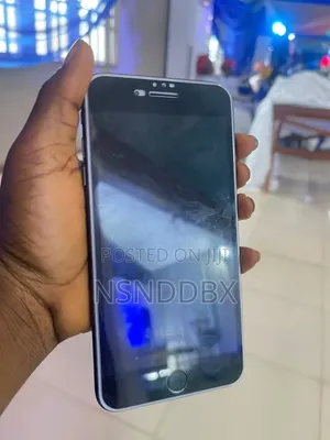 Apple iPhone 8 Plus 64 GB Black