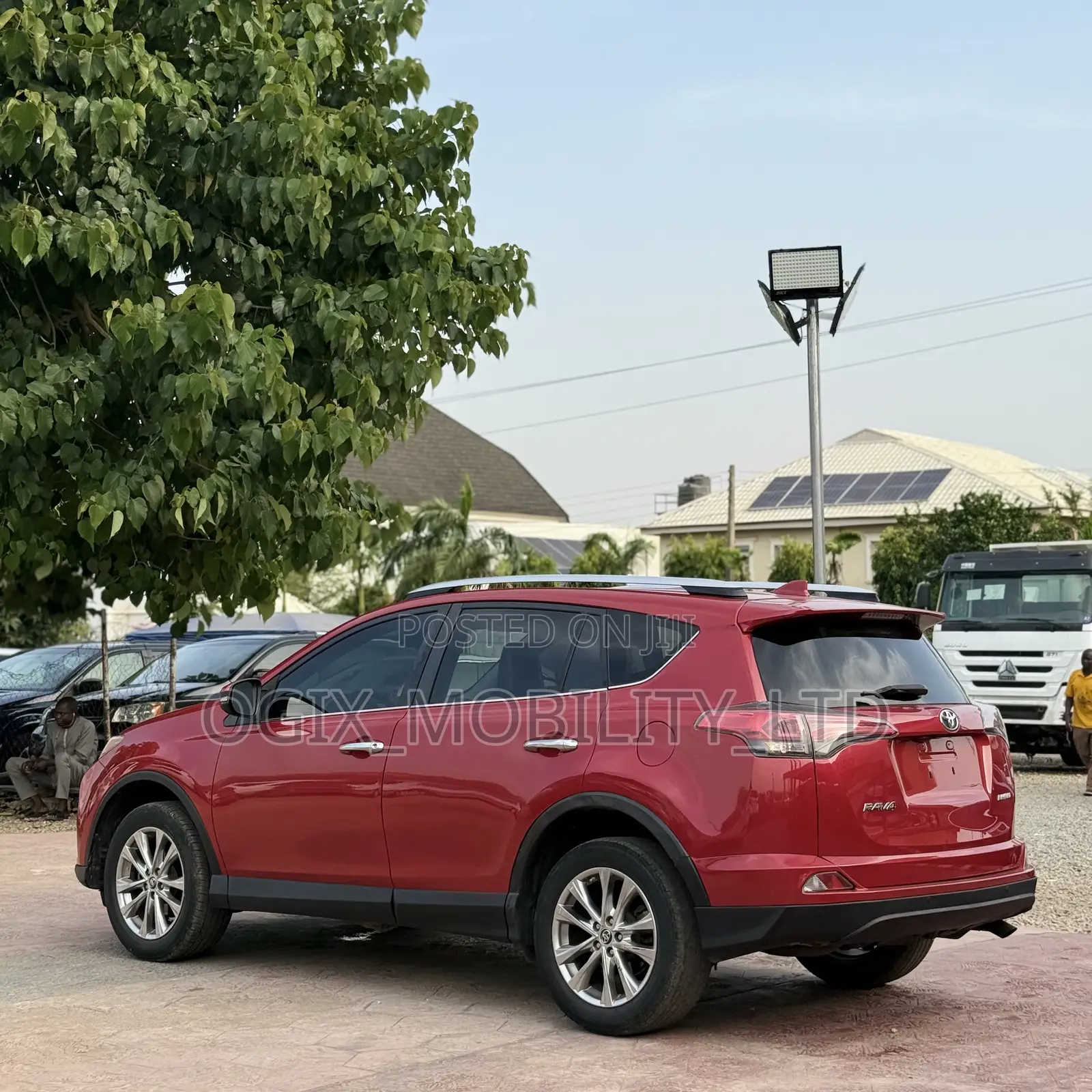 Toyota RAV4 2016 Red