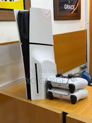 Play Station 5 Slim