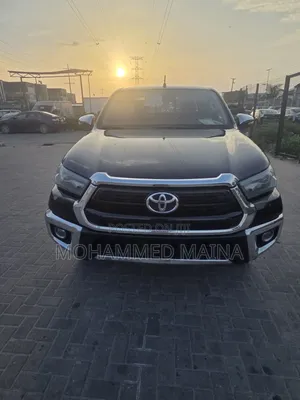 Toyota Hilux 2023 Black