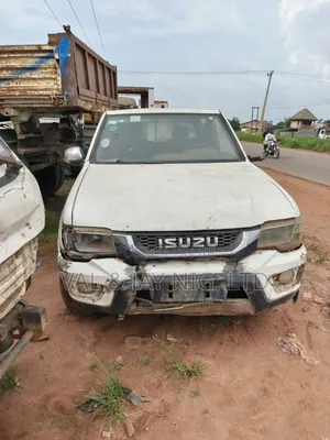 Isuzu Rodeo 1988 White
