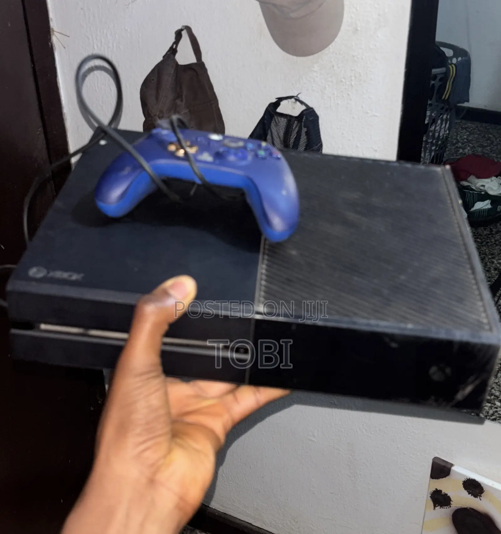 Xbox One With Wired Controller
