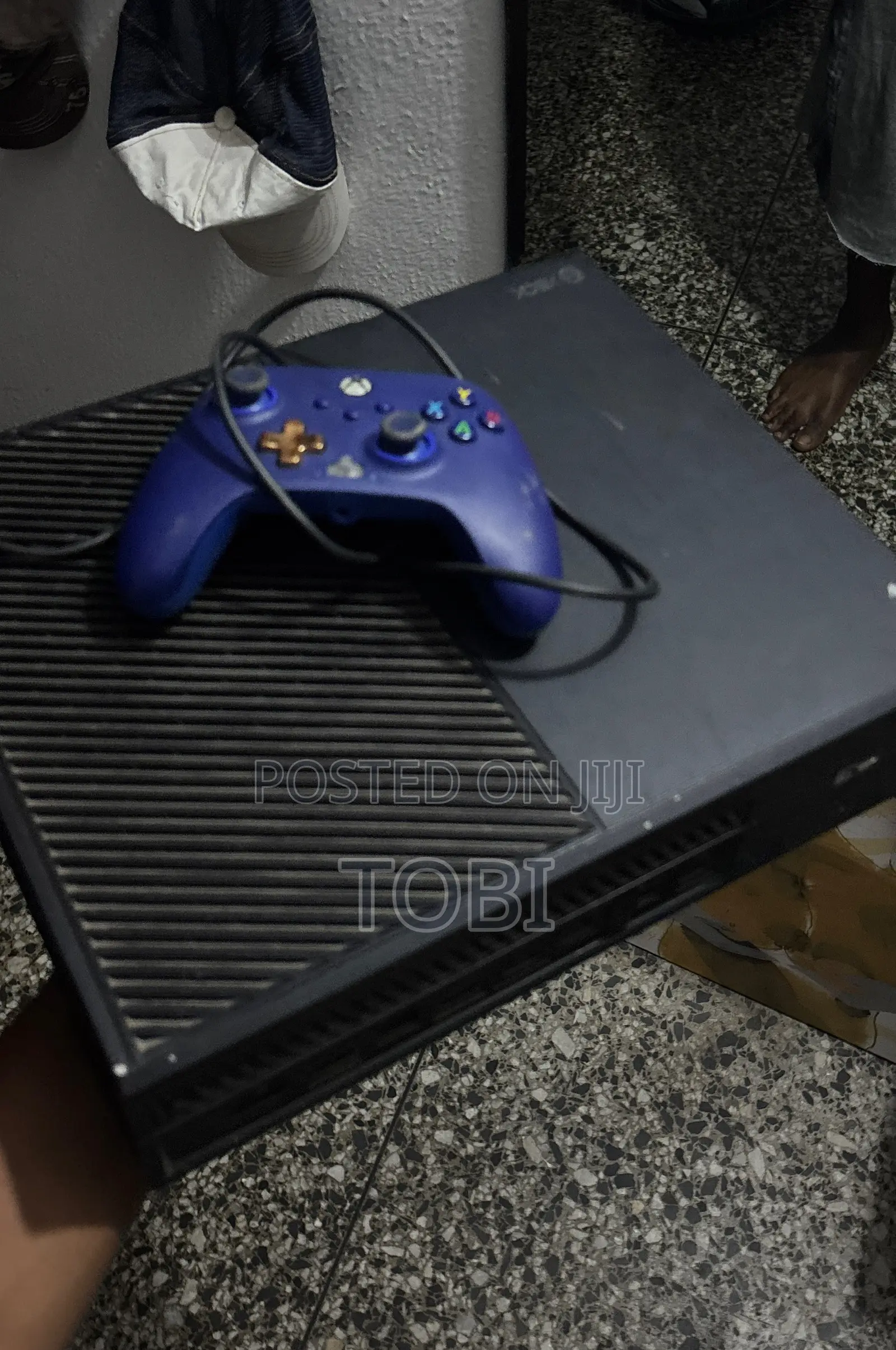 Xbox One With Wired Controller
