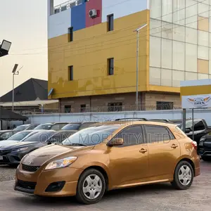 Toyota Matrix 2008 Gold
