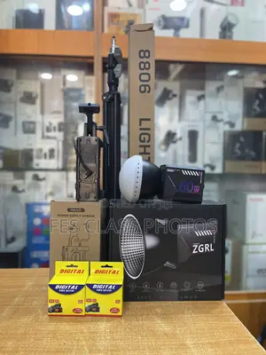 ZGRL 60W RGB + Hand Power Supply Handle + Stand + Batteries
