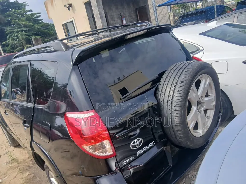 Toyota RAV4 2007 Black