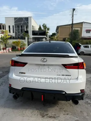 Lexus IS 350 AWD 2015 White