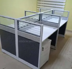 4 Seater Workstation