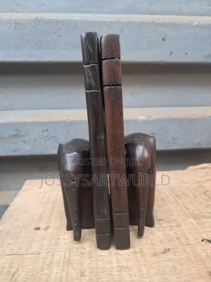 Elephant Bookends Stand